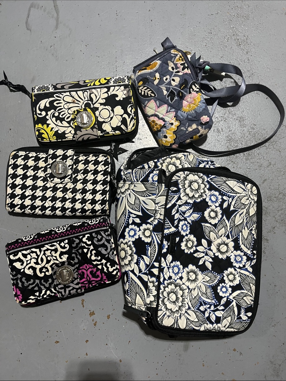 Vera Bradley bundle x 5  Black & White Quilted Floral Crossbody and Wallet Set